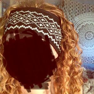 Warm knitted running headband